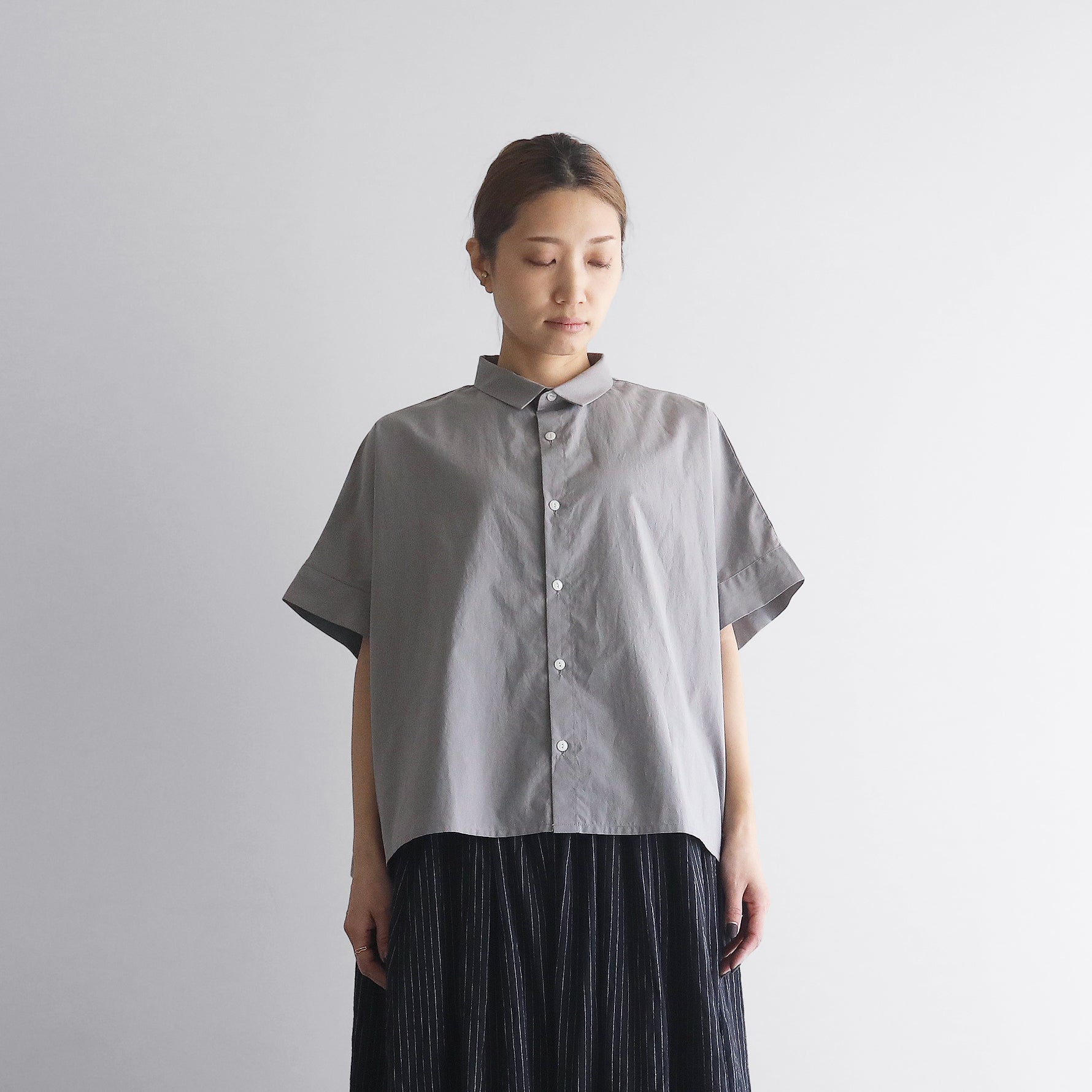 HUIS】オーガニックコットンスクエアワイドシャツ（グレー