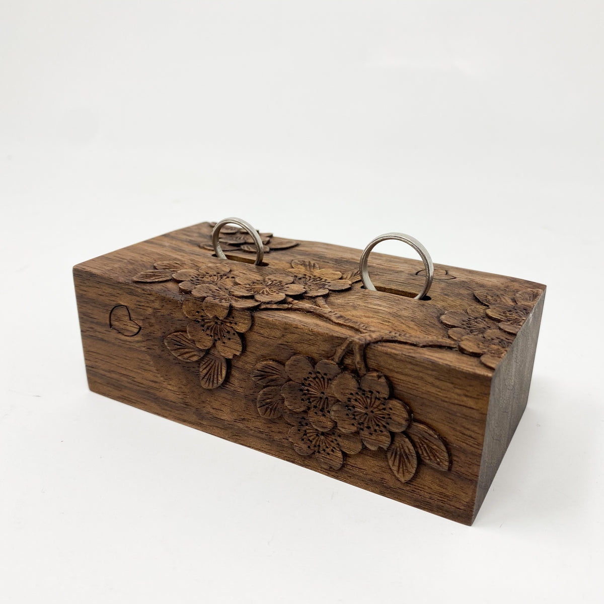 3EE64B98-FCE5-4686-84C5-