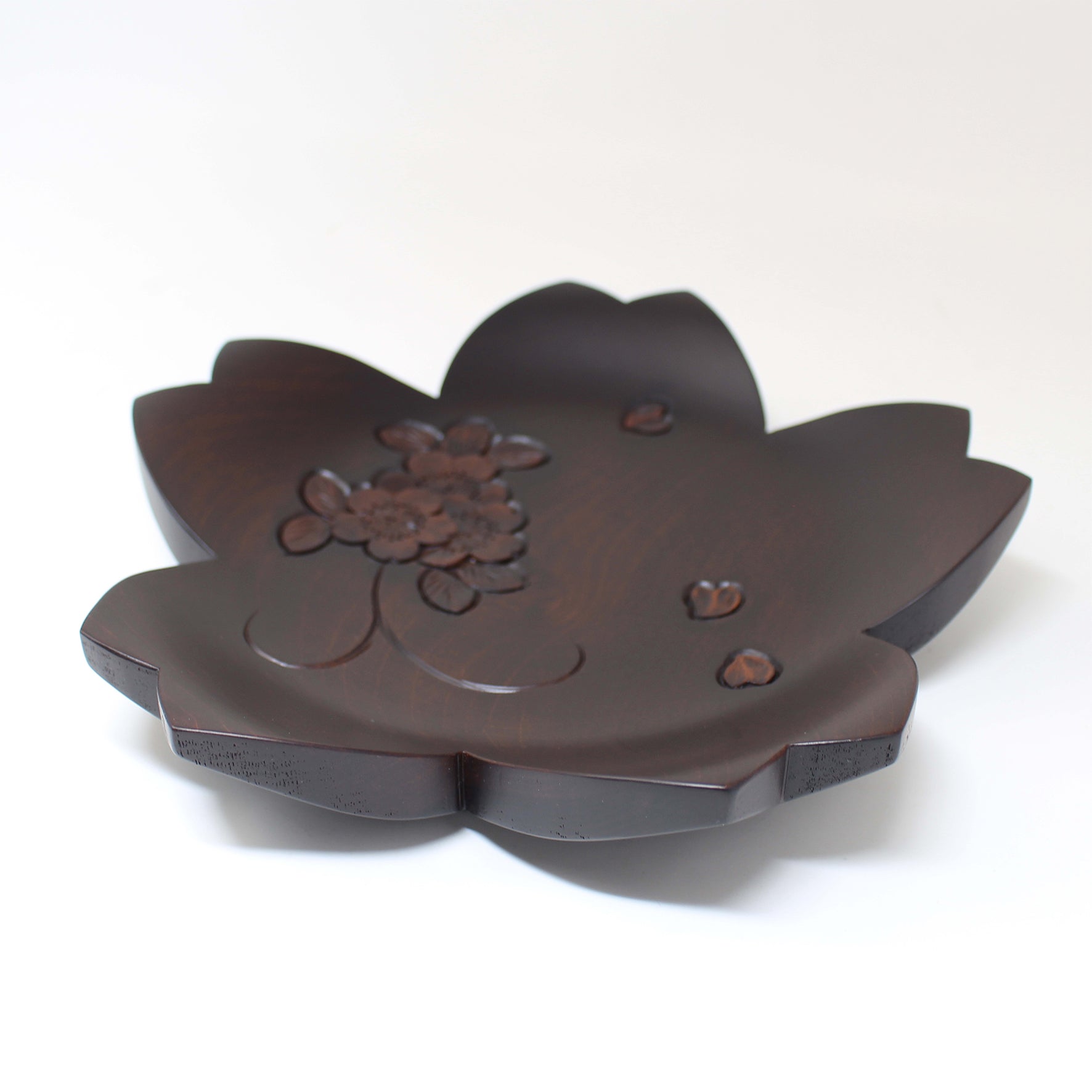 軽井沢彫　大坂屋　銘々皿 軽井沢彫菓子皿 桜型 桜舞彫 | 大坂屋家具店