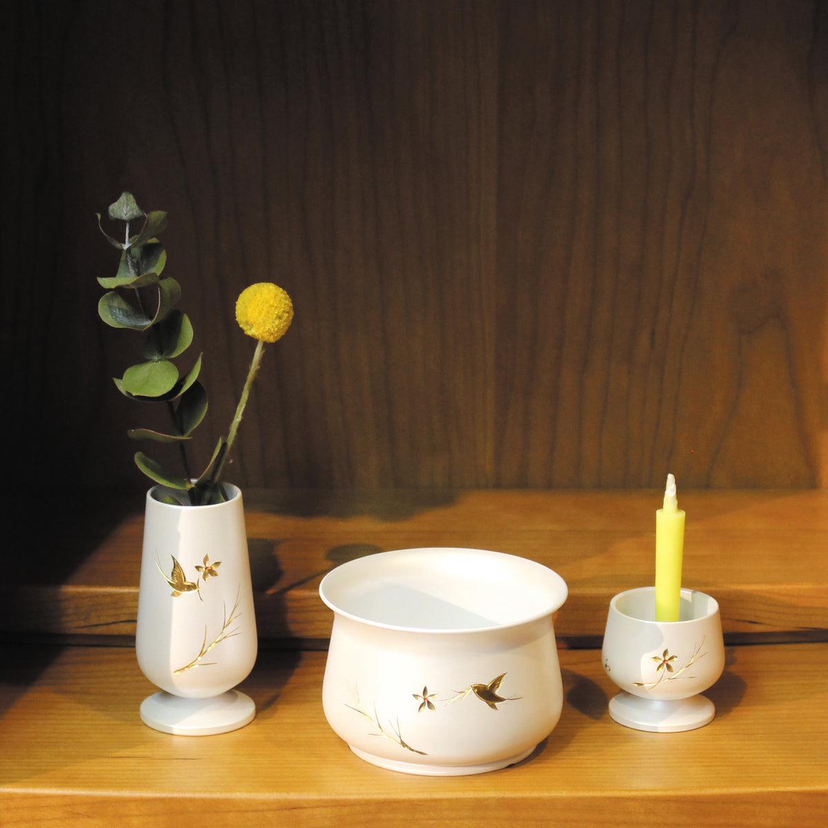 白い仏具 3具足 | 大坂屋家具店